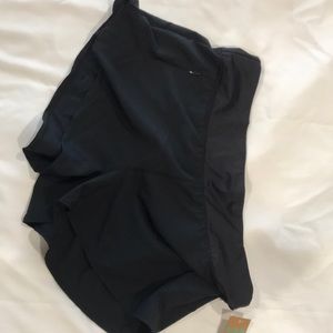 Title Nine, Wahine swim short